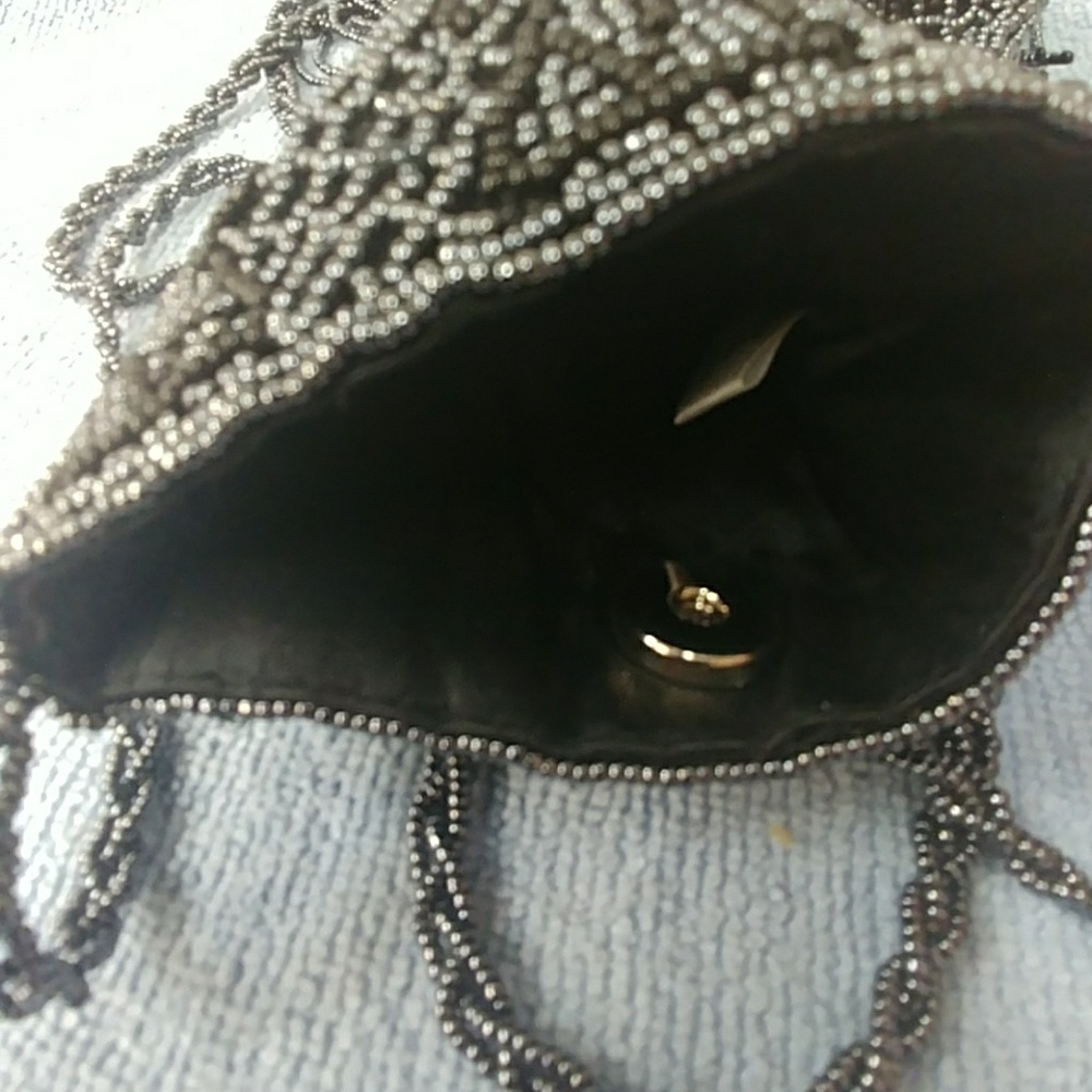 Beaded shoulder mini bag, smart phone holder - Picture 3 of 3
